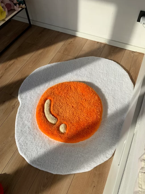 Fluffy Fried Egg Rug – Cute Tufted Breakfast Rug, Handmade Sunny Side Up Carpet, Funny Food Decor for Kitchen, Bedroom or Dorm