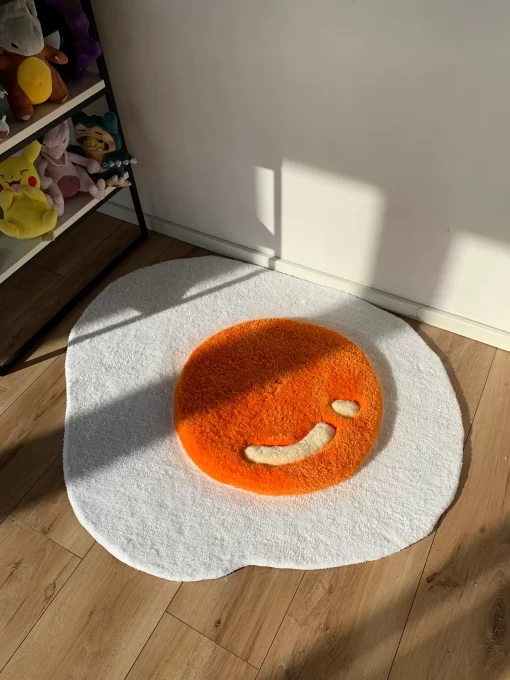 Fluffy Fried Egg Rug – Cute Tufted Breakfast Rug, Handmade Sunny Side Up Carpet, Funny Food Decor for Kitchen, Bedroom or Dorm